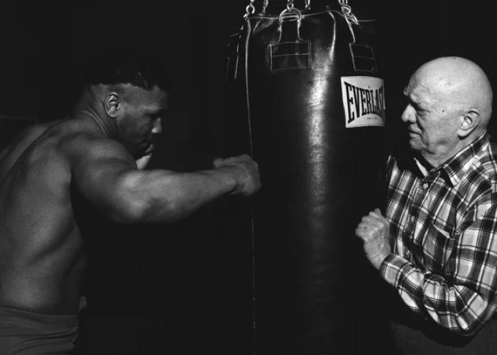 sm boxing-min